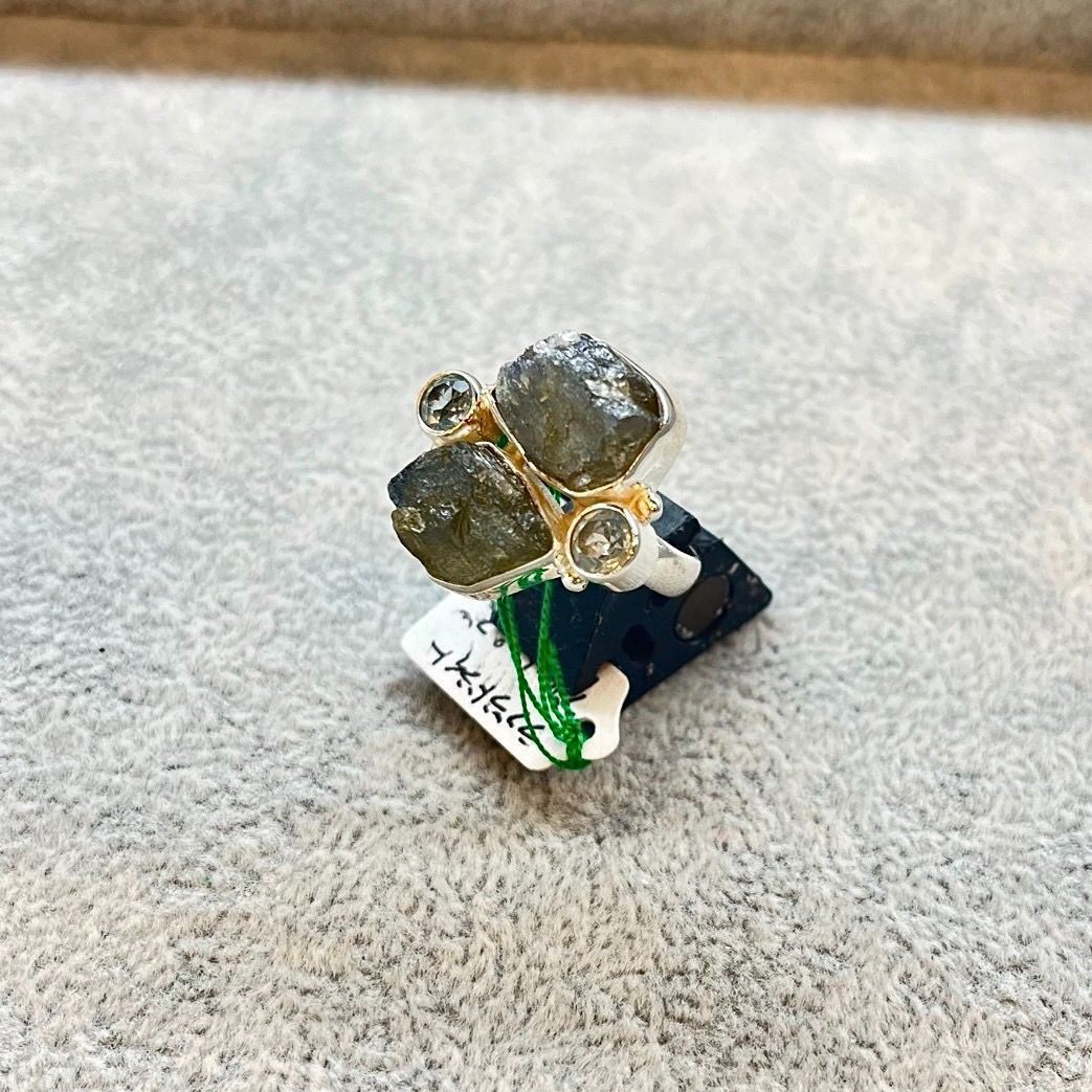 シルバーリング ラブラドライト 11号 シルバー925 デザインリング ハンドメイド 一点もの 天然石リング