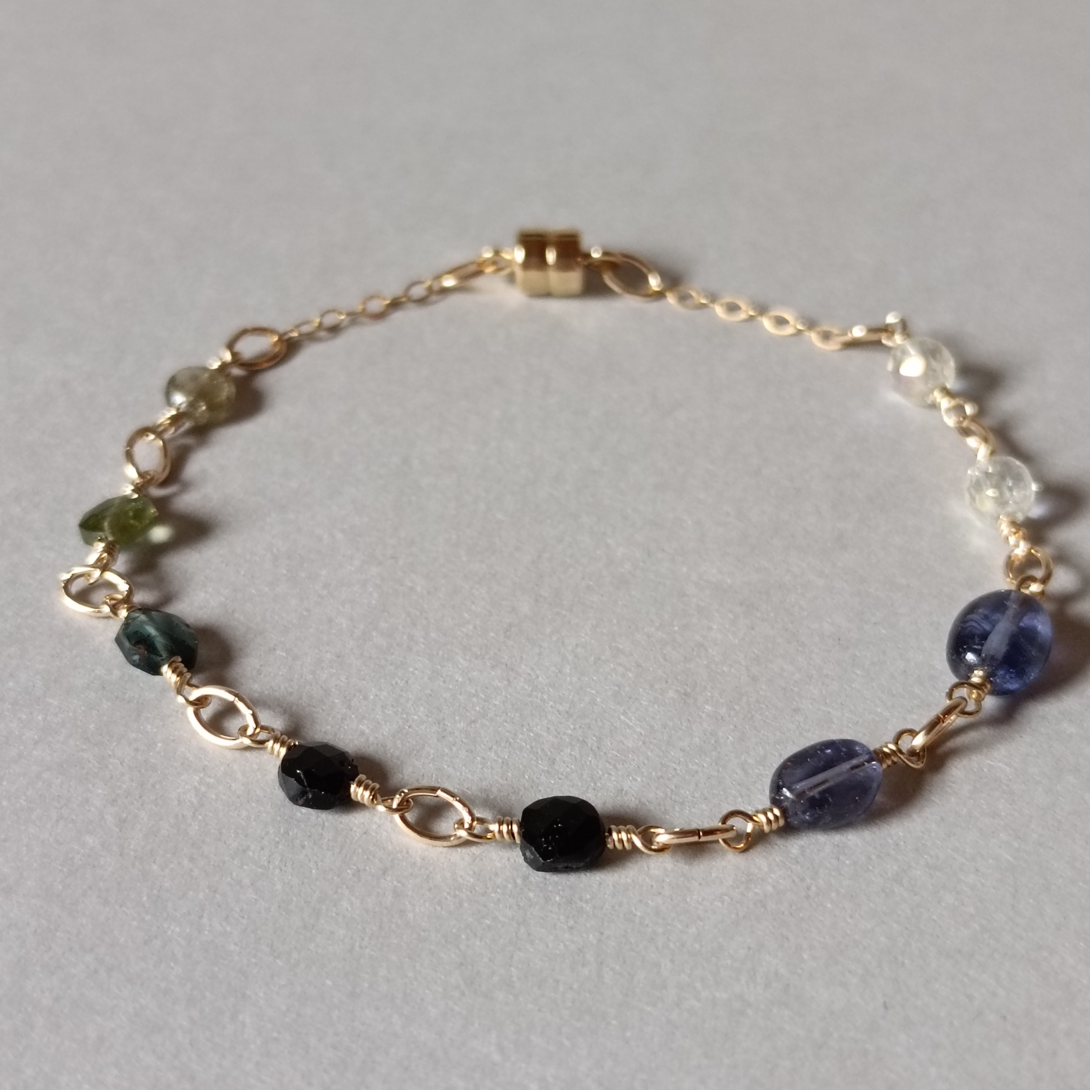 *Lueur*アイオライト マルチカラートルマリン アクアクリスタル 14kgfブレスレット