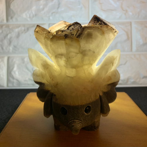 天然石　瑪瑙の立体細工手彫り 天然石 瑪瑙の立体細工手彫り