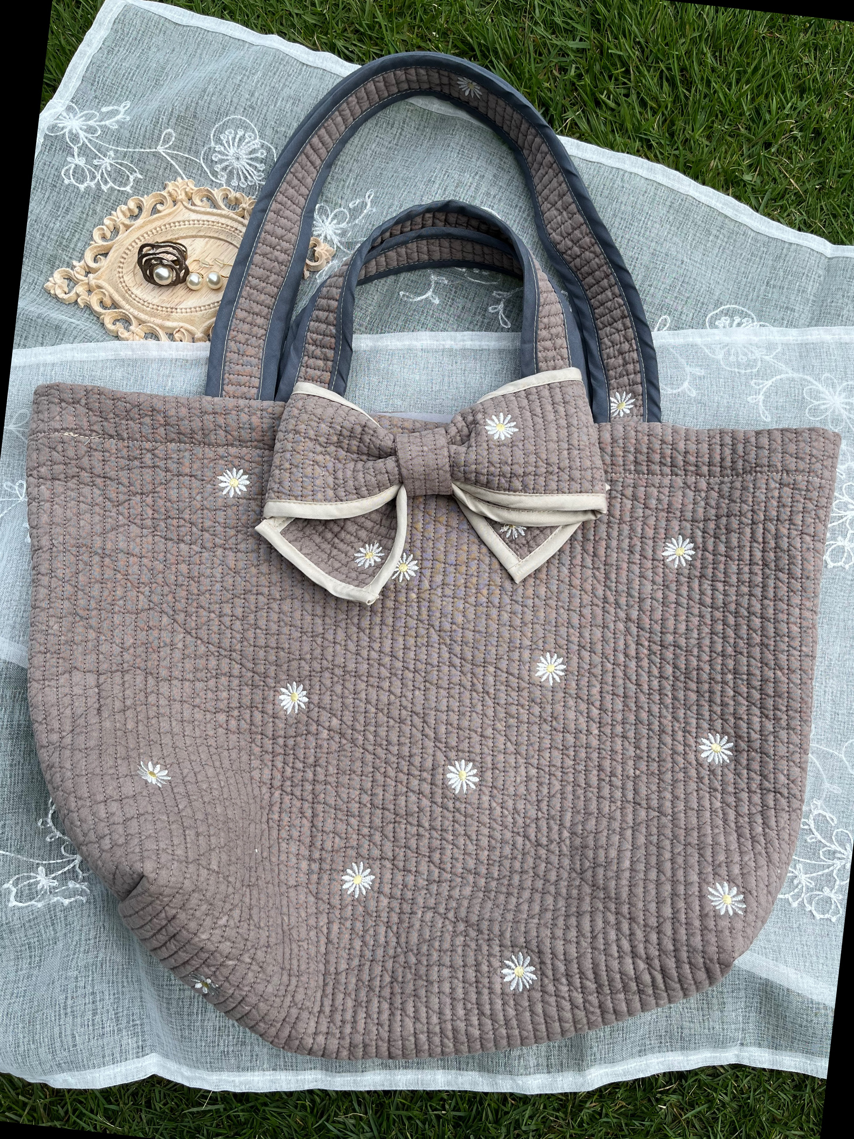 ヌビトートバッグ　デイジー柄　リボン付き