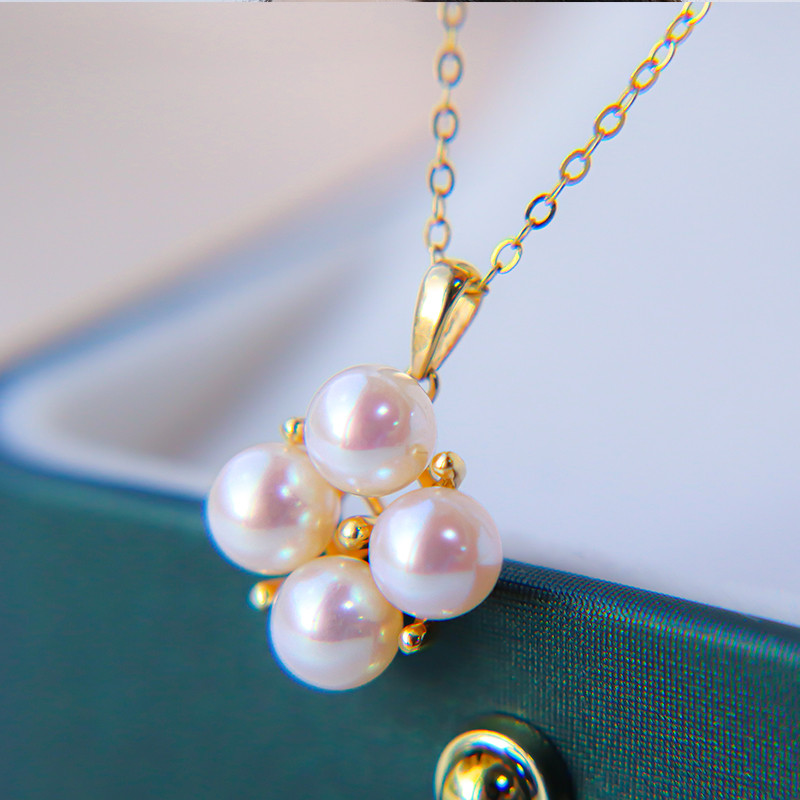 【La Corser】クラシック4ビーズ小花18Kマルチ日本製輸入5-5.5mmアコヤ鎖骨チェーン天然海水真珠ペンダント