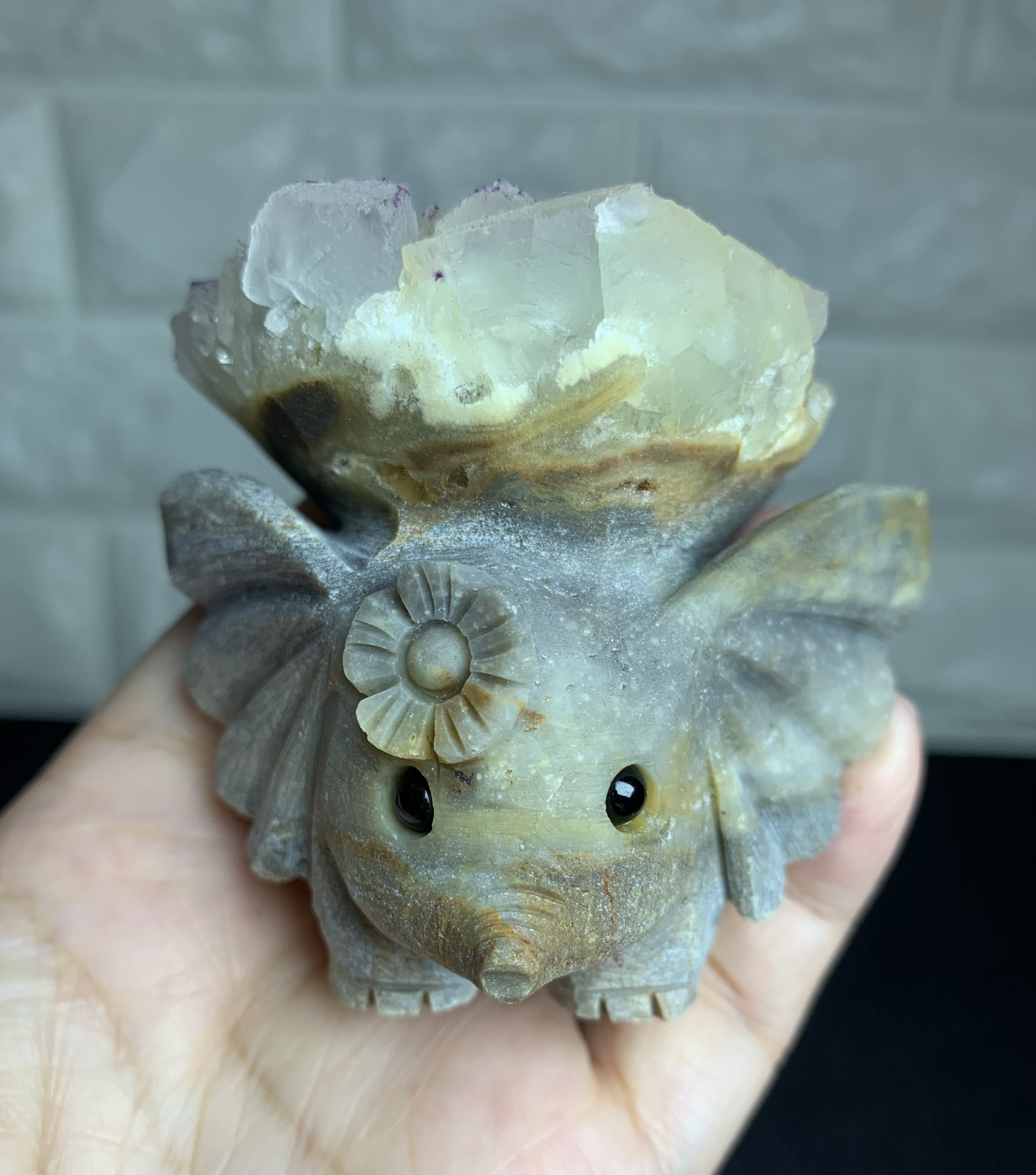 ファイアクォーツ　羊　虹入り 天然石　高品質　綺麗　高透明　 手彫り置物 原石