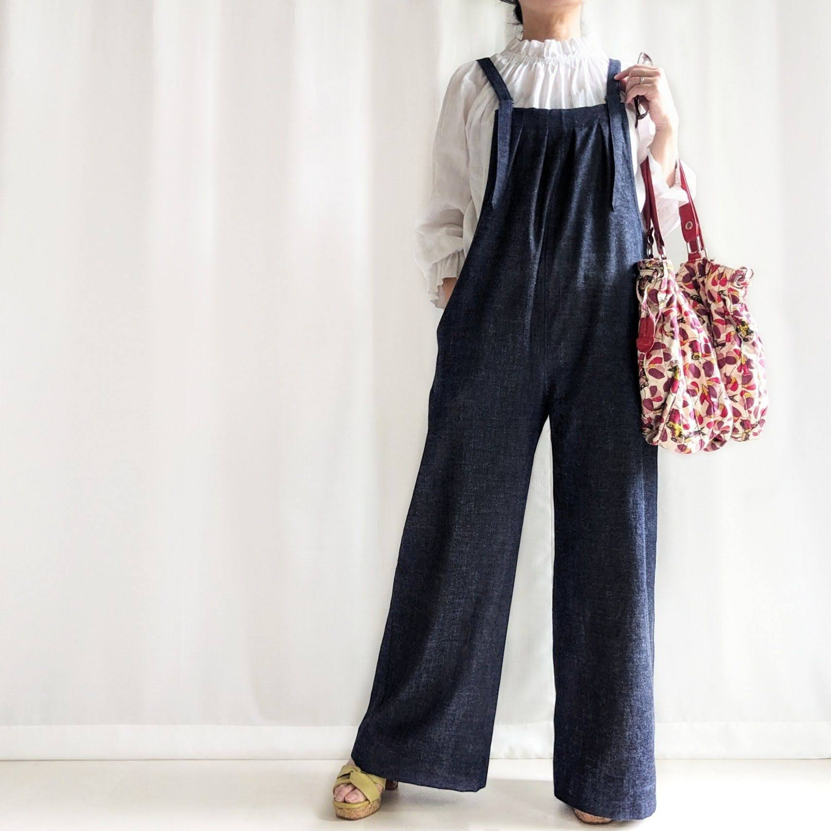 デニム好きな大人のためのサロペットパンツ