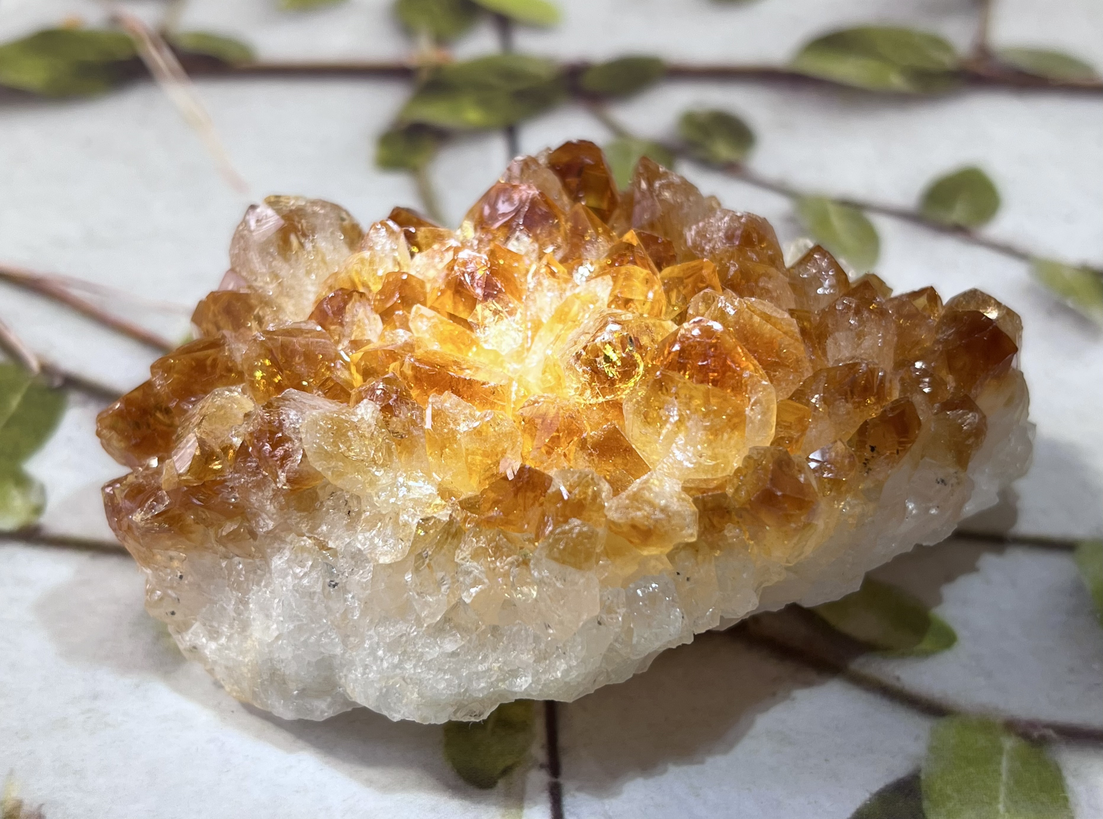 コニャックカラー　シトリンクォーツ　黄水晶　原石　ラフストーン　クラスター