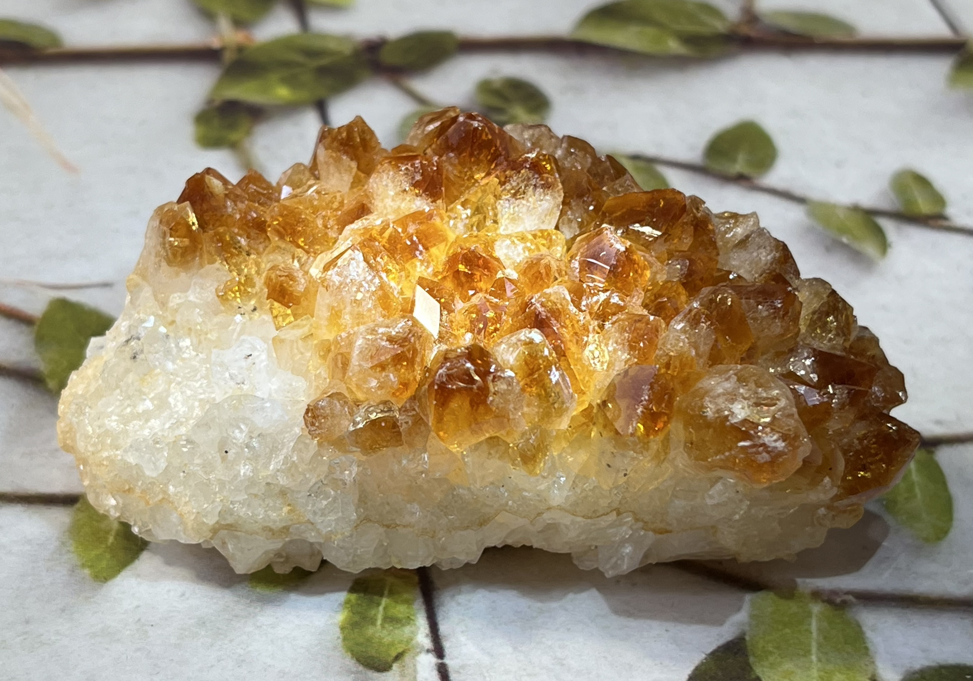 コニャックカラー　シトリンクォーツ　黄水晶　原石　ラフストーン　クラスター