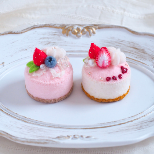 いちごのレアチーズケーキ フェルトケーキ プチガトー ミニケーキ