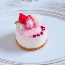 いちごのレアチーズケーキ フェルトケーキ プチガトー ミニケーキ