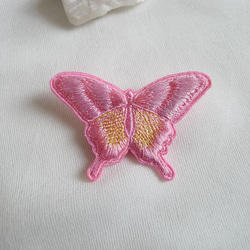 ピンクとレモンイエローアゲハ蝶ブローチ 8枚目の画像