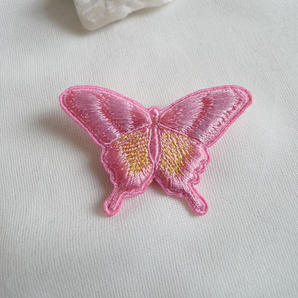 ピンクとレモンイエローアゲハ蝶ブローチ 8枚目の画像