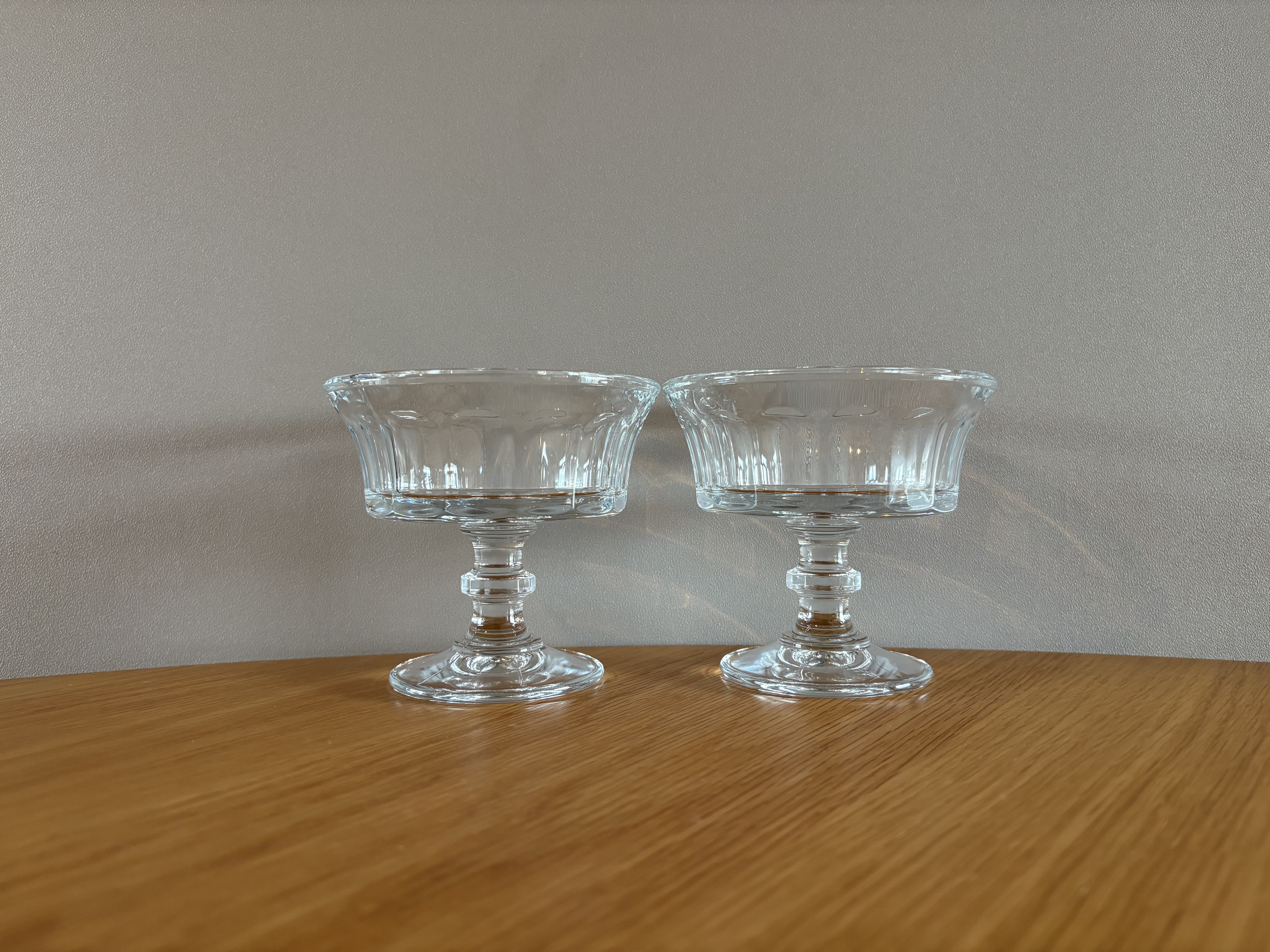 フランスの古いフルーツグラス　シャンパーニュグラス　足つき　アンティーク　ブロカント　【ペアグラス】