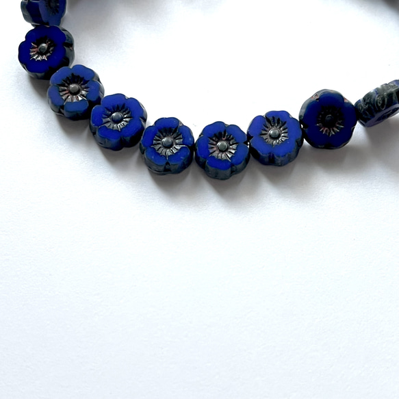 【4個】チェコガラスビーズ＊フラワー＊ブルー 3枚目の画像