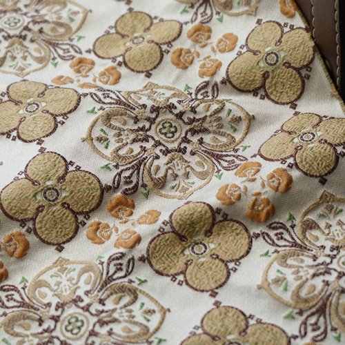 上品 刺繍生地 ベージュ花柄 ジャガード織り生地 ☆生地幅約145cm×長さ