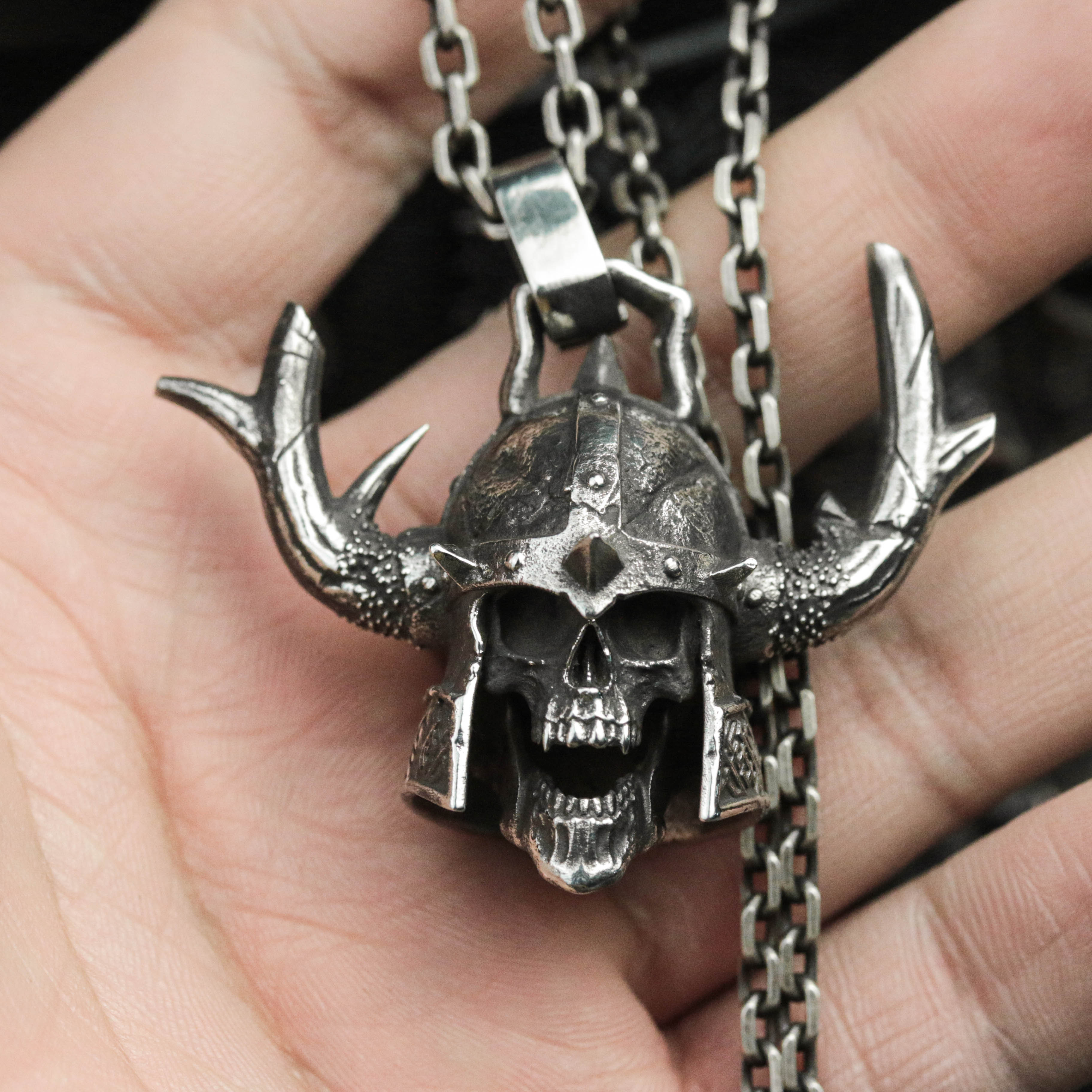 武士スカルペンダント シルバー925製 地獄の戦士ネックレス