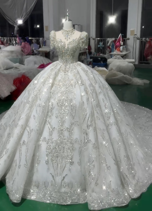 最新品位 ブライダルウエア 半袖 キラキラドレス ビジュー付き 韓国風