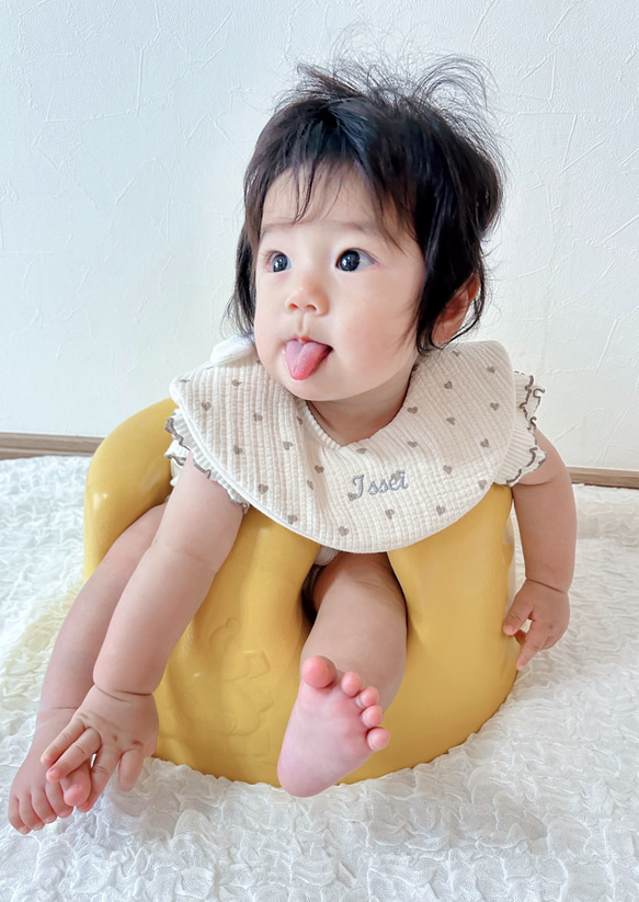 後ろ姿が可愛い♡天使のheart bib 3枚目の画像
