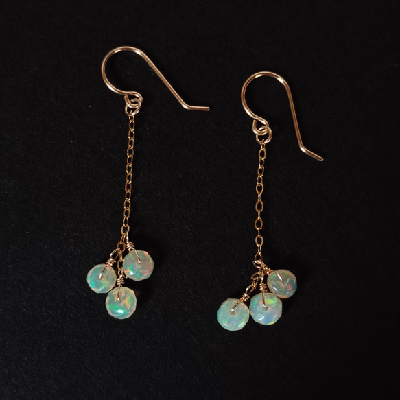 Trio Opal*〘10月誕生石〙エチオピア産オパール 14kgfピアス