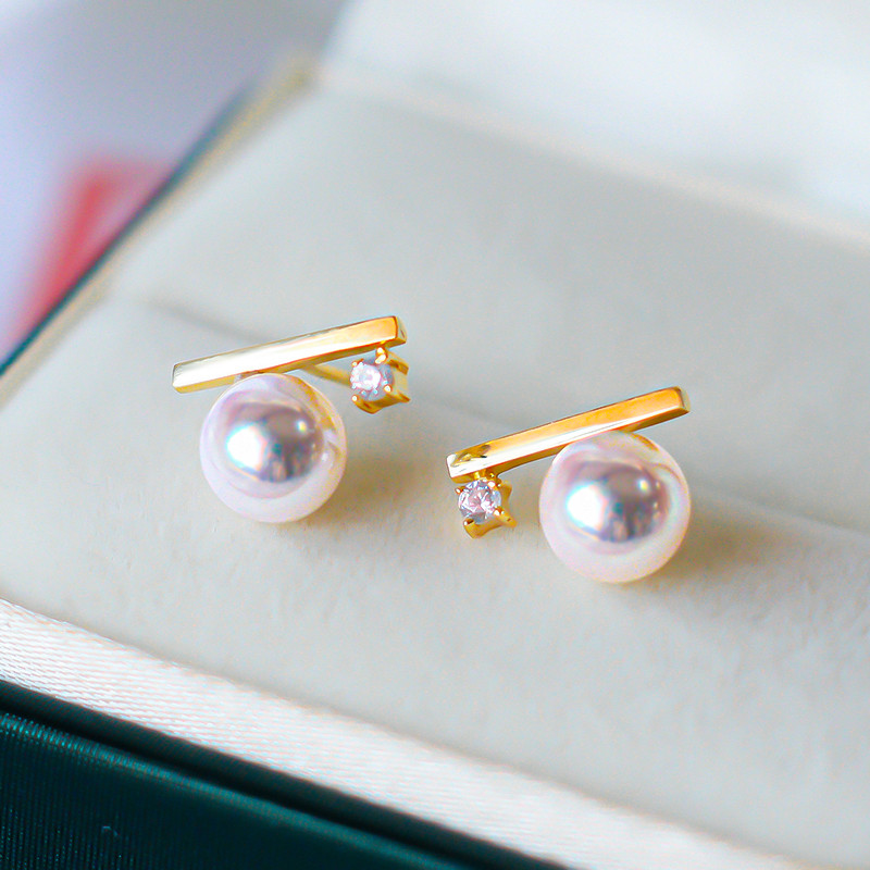 【ラコルセア】日本製7-8.5mmアコヤ真珠バランスビームピアス ダイヤモンド入り 18Kゴールド 女神級