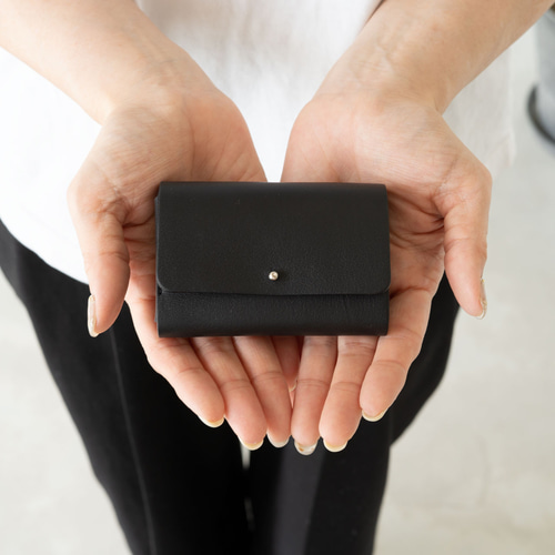 ブラックレザー三つ折り財布 財布 三つ折り財布 ミニ財布 メンズ レディース 本革 お札折ら