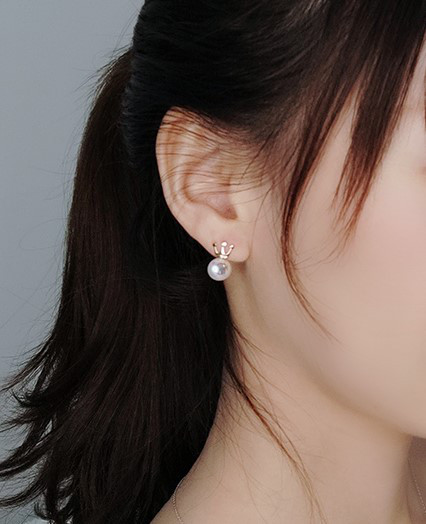 【La Corser】日本製天然海水7.5-8.5mmアコヤ真珠ラウンドパールピアス レディース 18Kゴールド 強い光 気質