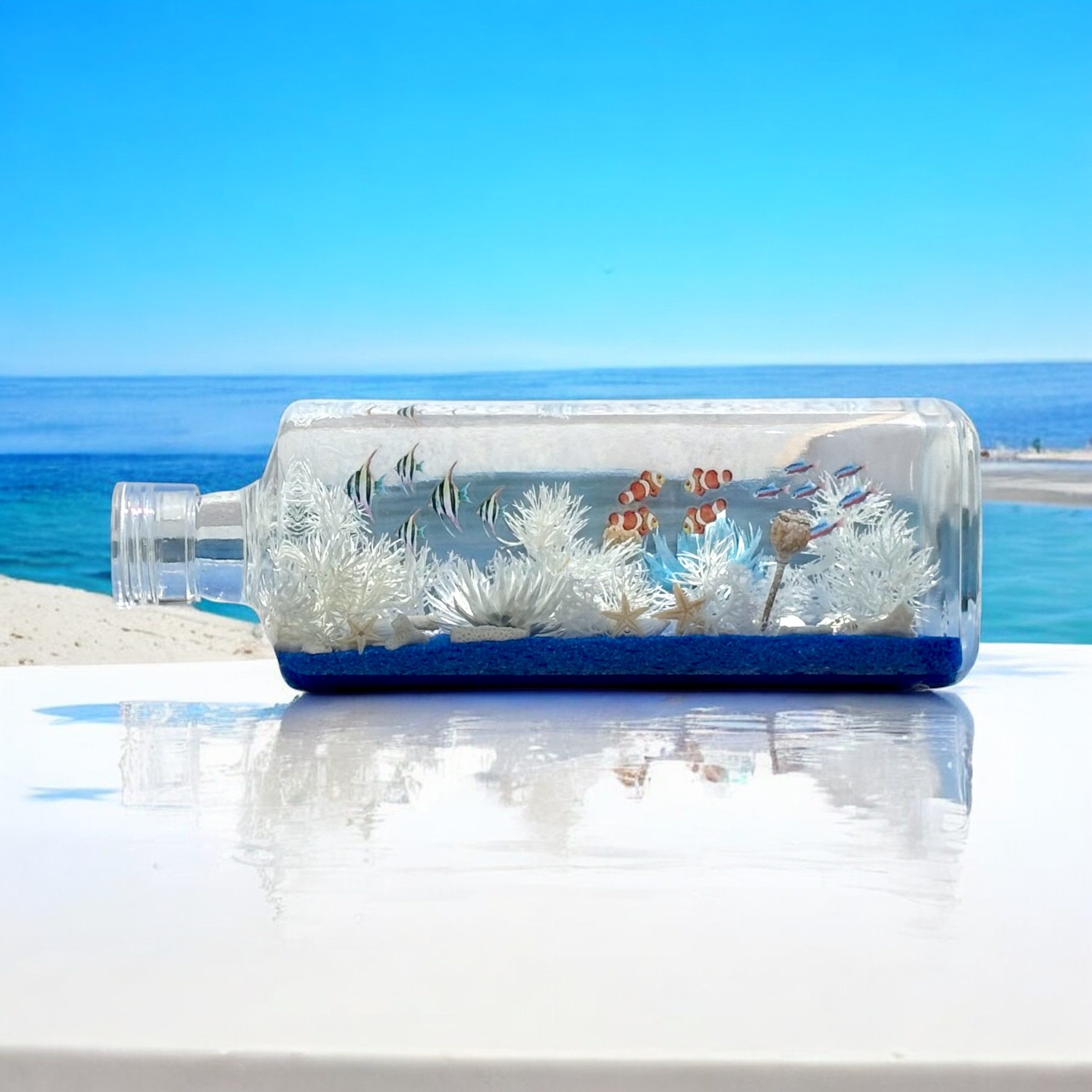 ブルーサンドのリバーシブルの海〜石垣島で見た海の熱帯魚と癒しハーバリウム（横長22cm）