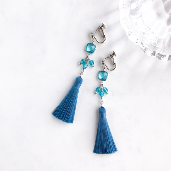 限定品】スクエアガラスのブルータッセル 【ピアス/イヤリング