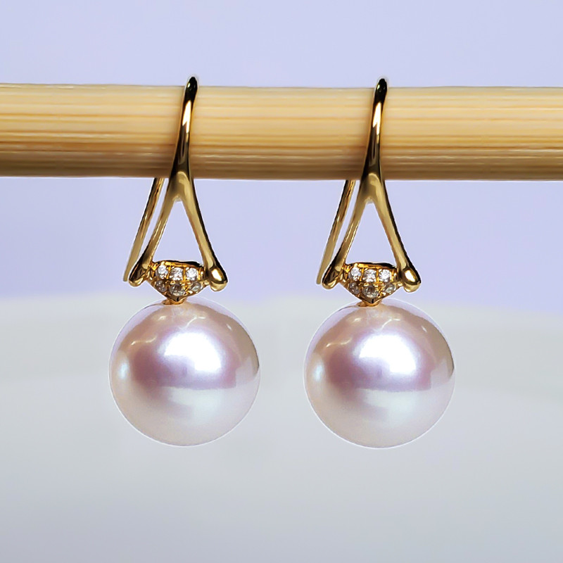 【La Corser】極上セレブスタイル 日本製天然海水7-9.5mm アコヤ 18金 耳かけピアス イヤリング