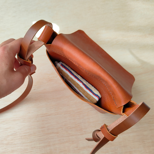 イタリアンレザー】ポストマンのメールバッグ(ショルダーバッグ/ミニ