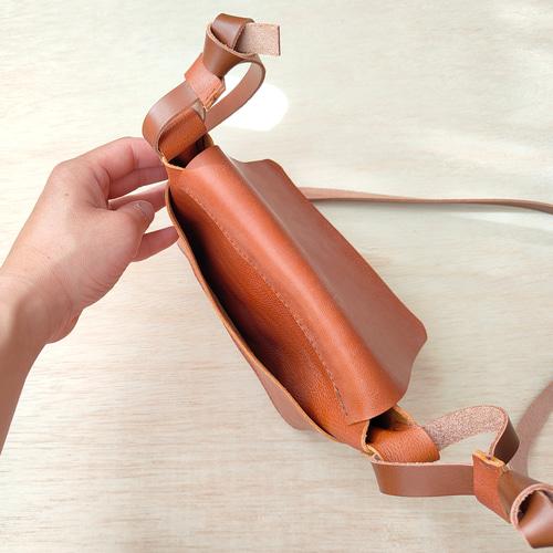 イタリアンレザー】ポストマンのメールバッグ(ショルダーバッグ/ミニ