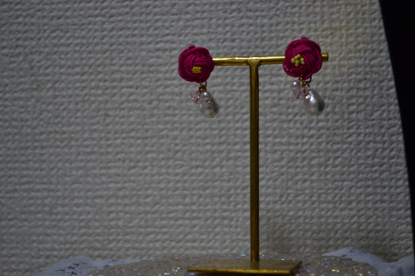 *小花のつぼみの耳飾り*(カラー変更可能) 6枚目の画像