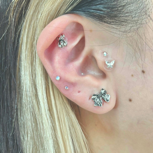 シルバー / クロムハーツ風 / 耳ツボジュエリーシール / アレルギー