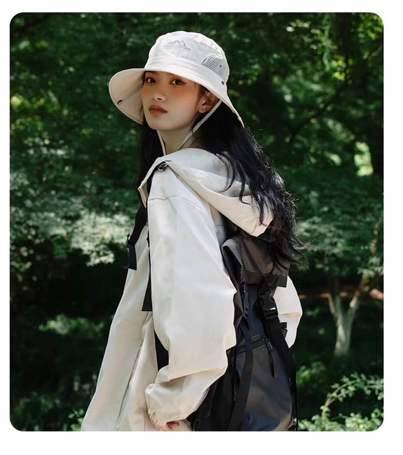 現場活動帽子 QUI 編集部が DOMICILE TOKYO で見つけた、スタイルに新しい表情