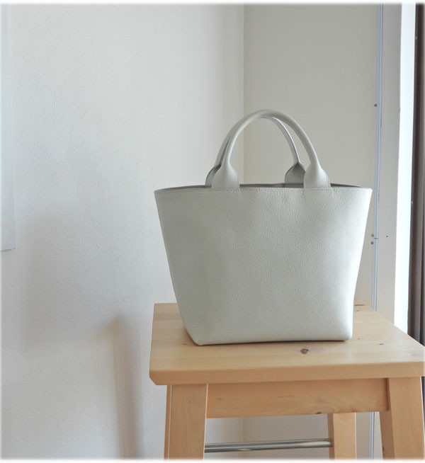 レザーミニトート　ホワイト