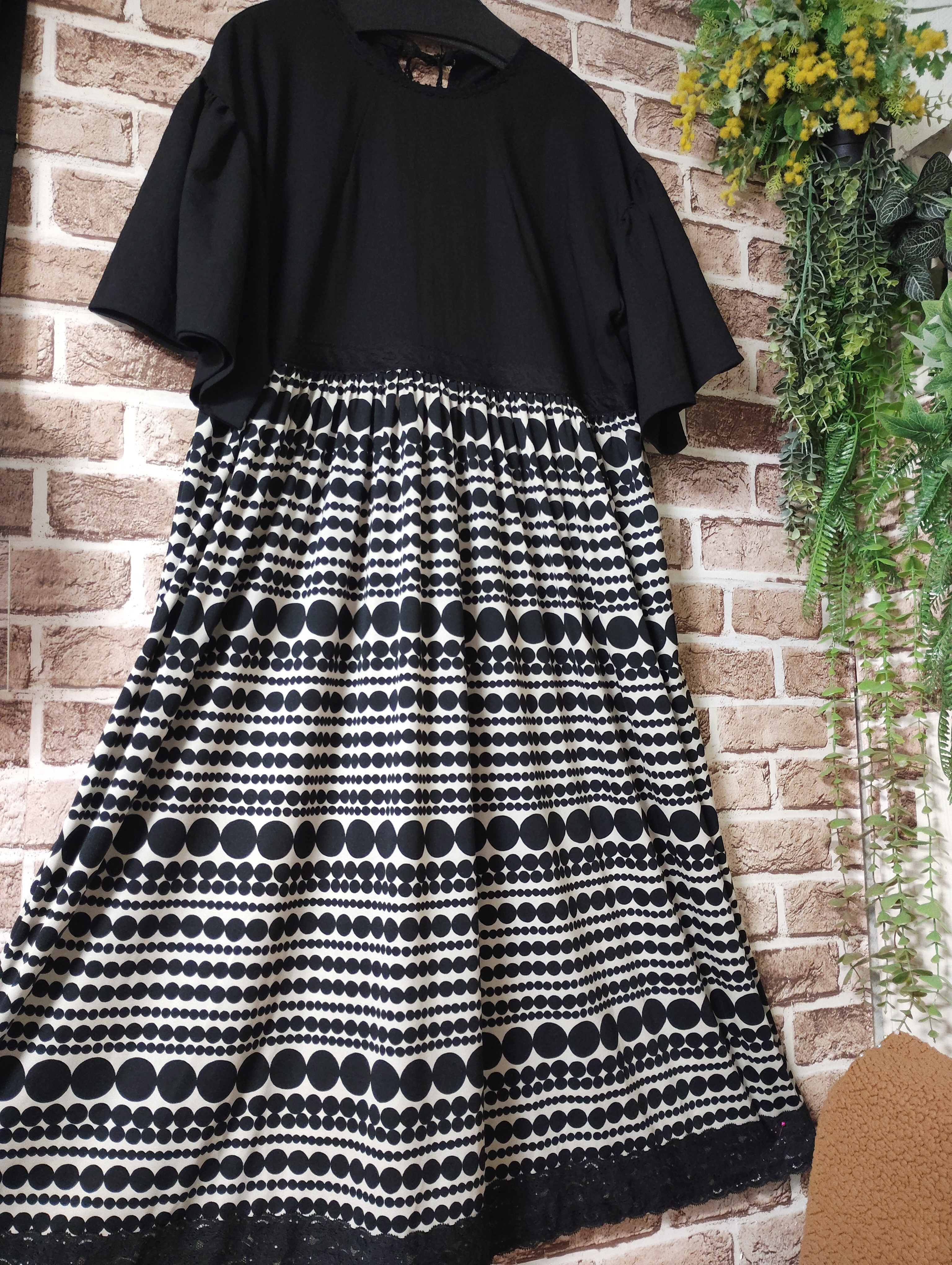 sale柔らか素材の肌触りのいいモノトーンワンピース♪