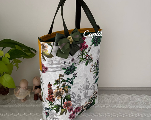 即 日本未入荷 LADUREE 限定 水色 トートバッグ トワルドジュイ ☆トワルドジュイ柄 A4横型トートバッグストラップ付 ネイビー