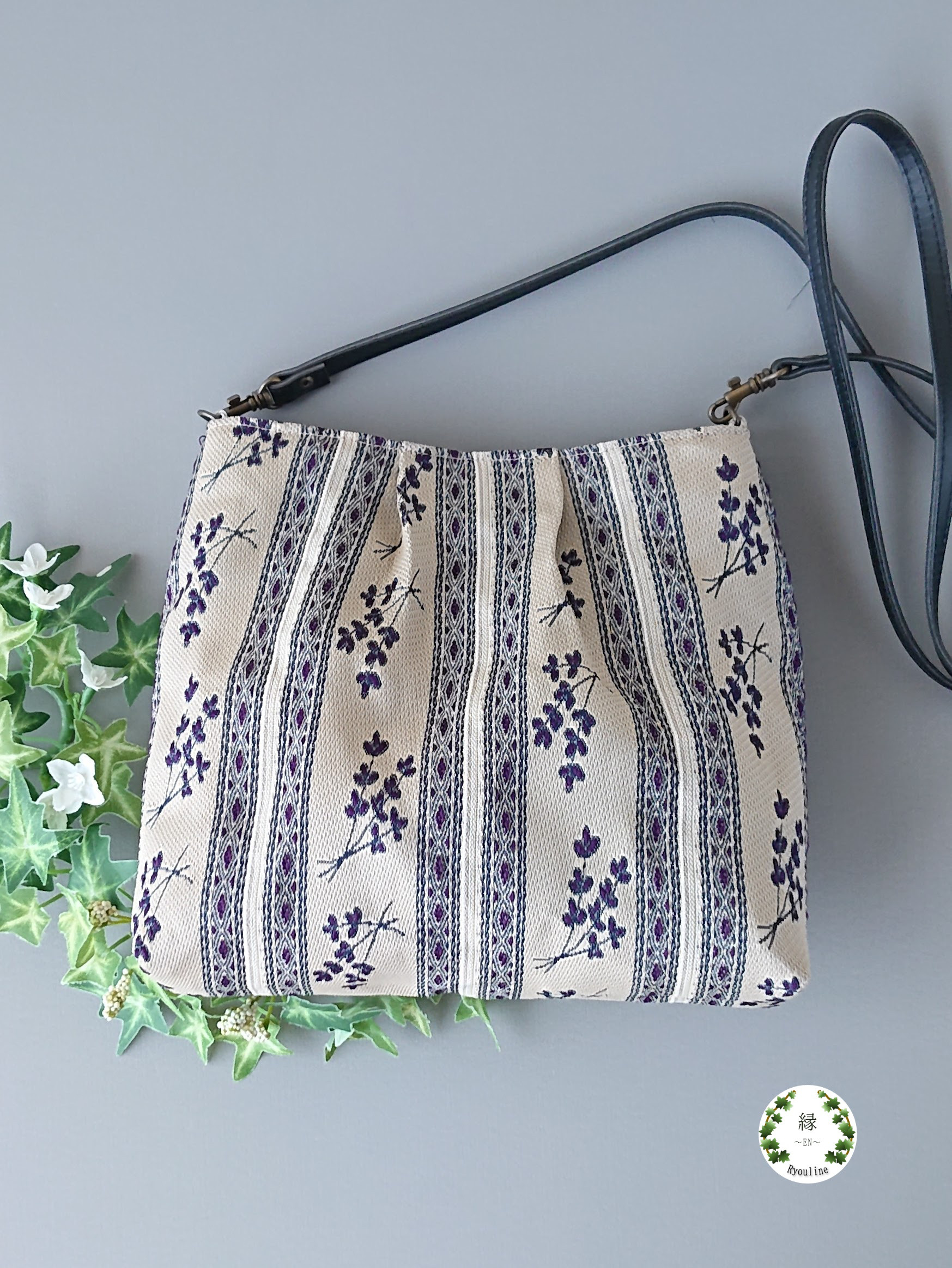 畳縁・スマホポシェット・ラベンダー花柄