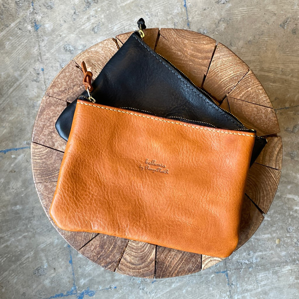 2色展開】革製ファスナーポーチ 栃木オイルレザー Lサイズ B6ノート