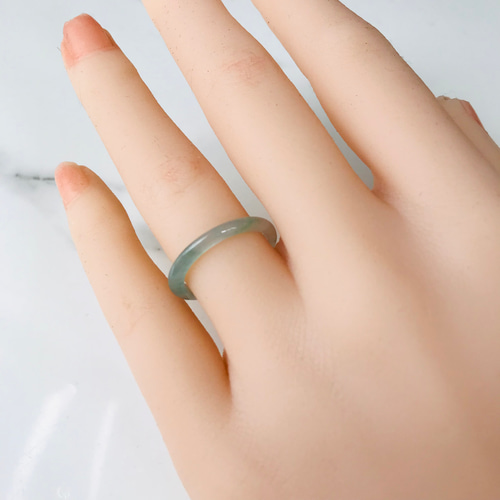 贅沢品 R35-009］ ジェイド JADE ヒスイ 本翡翠 くりぬき リング 天然石 アクセサリー
