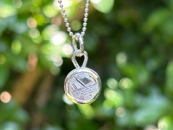 ムオニオナルスタ隕石（メテオライト）シルバーペンダント◇Silver Pendant with chain 2枚目の画像