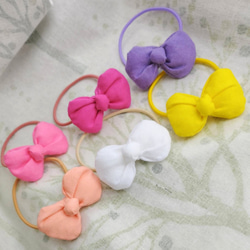 サービス価格★キッズリボンヘアゴム★ふわふわ天使の羽とうさ耳リボン★白ピンク サービス価格☆キッズリボンヘアゴム☆ふわふわ天使の羽とうさ耳リボン☆