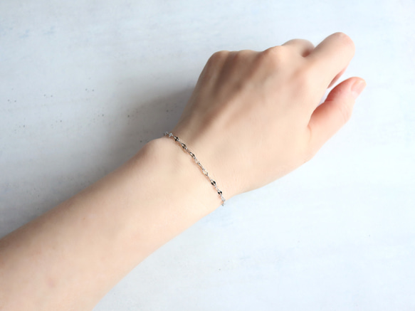 ☆新作☆煌めく ペタルチェーンブレスレット つけっぱなしOK 錆びないサージカルステンレス【gold & silver】 4枚目の画像