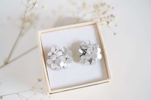 革花　Letherbouquetピアス/イヤリング 4枚目の画像