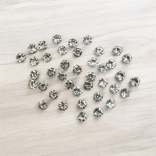 ラインストーン 爪付き 6mm 同色20個入り デコパーツ レジン封入