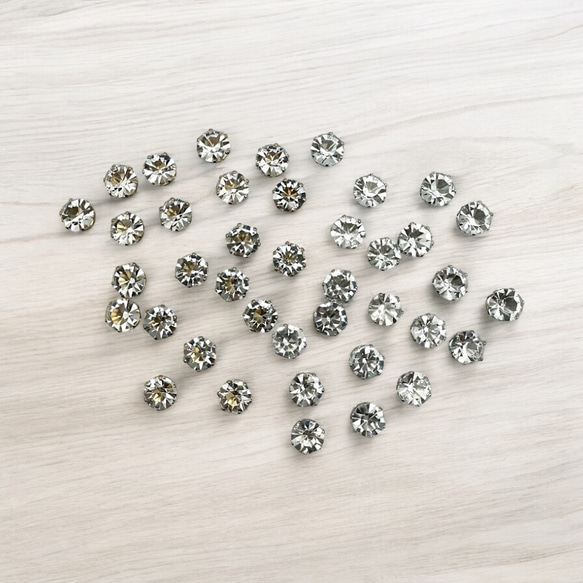 ラインストーン 爪付き 6mm 同色20個入り デコパーツ レジン封入