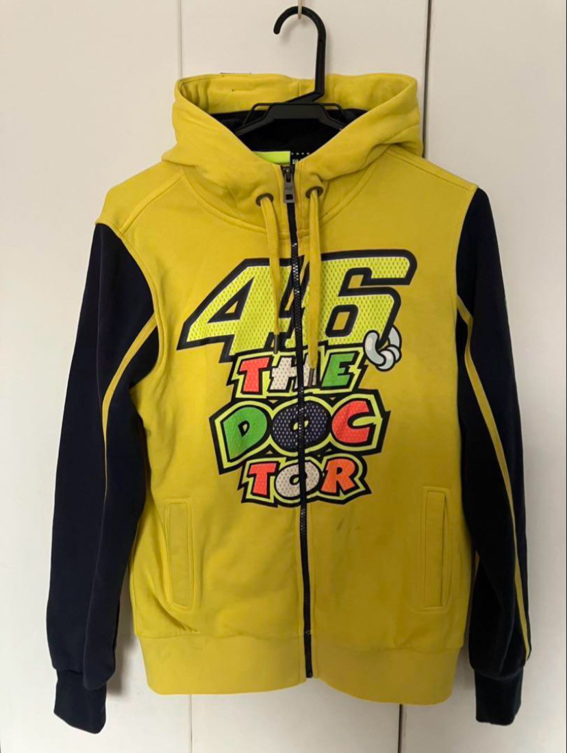 VR46 ヴァレンティーノ・ロッシ フルジップスウェット