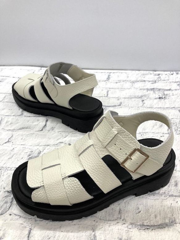【&#39;25夏季新品】炎炎夏日又來襲！收縮包裝牛皮Gurkha涼鞋^^ 第4張的照片