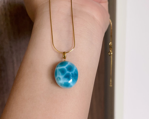 天然無処理 ラリマー ペンダントトップ k18 6.2g 両面模様あり