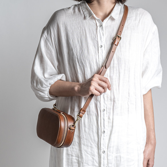 木模製作的皮革小包 [棕色] 第2張的照片