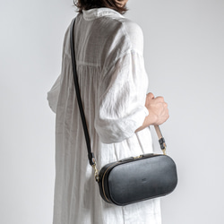 木模製作的皮革小包 [棕色] 第8張的照片