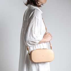 木模製作的皮革小包 [棕色] 第11張的照片