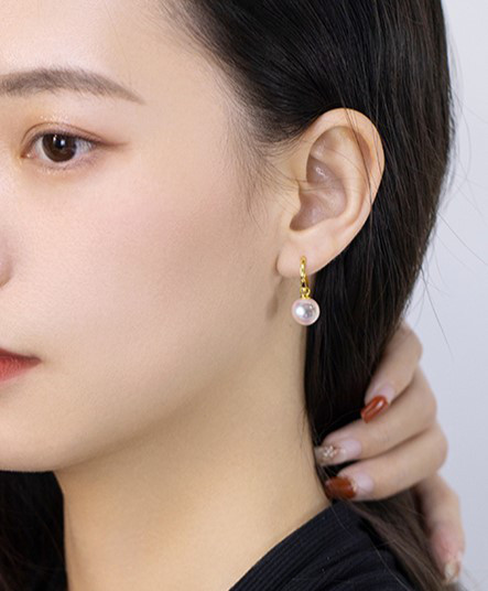 【La Corser】日本製 7-10mm アコヤ真珠 天然海水真珠 ピアス 18金 両開き レディース